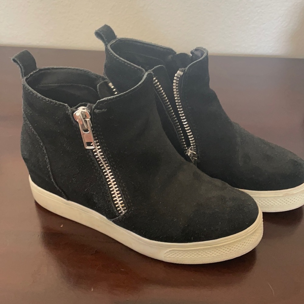 Steve Madden zippered wedge sneakers